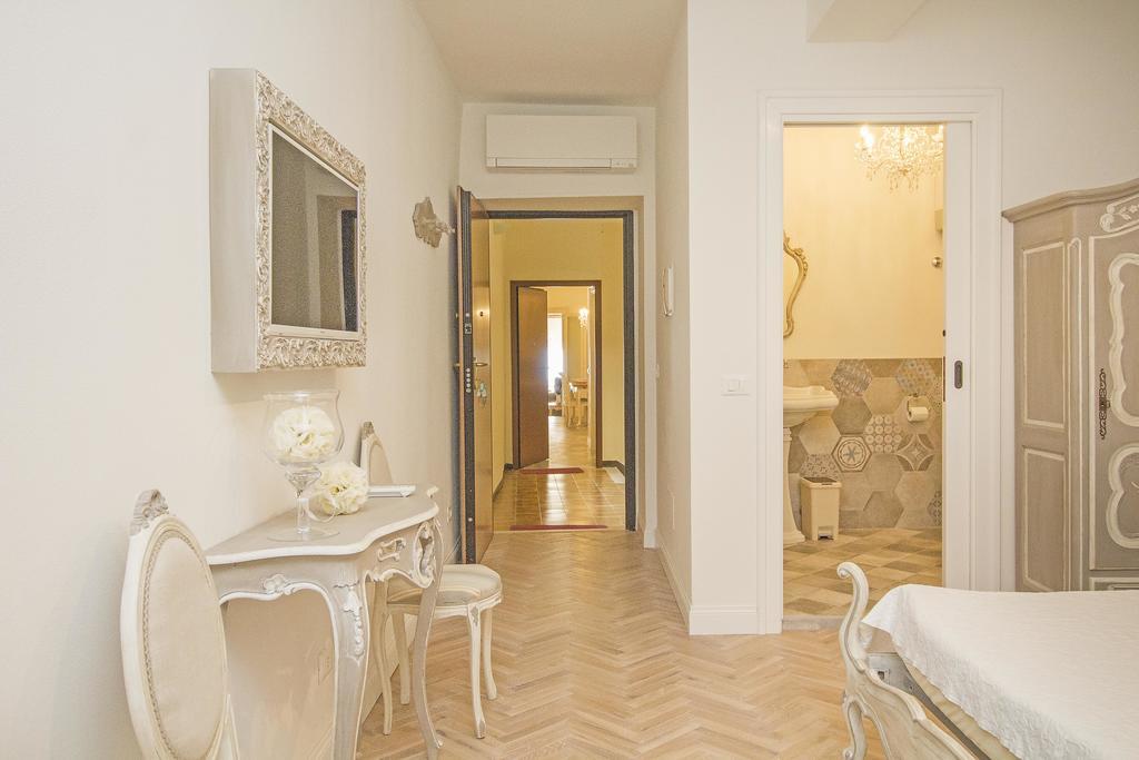 Romantic Benaco Salo Exterior photo
